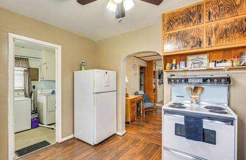 Belleville Cottage | Dtwn Belleville Home w/Yard < 1 Mi to High Banks