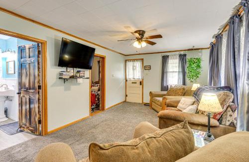 Belleville House | Dtwn Belleville Home with Yard Less Than 1 Mi to High Banks