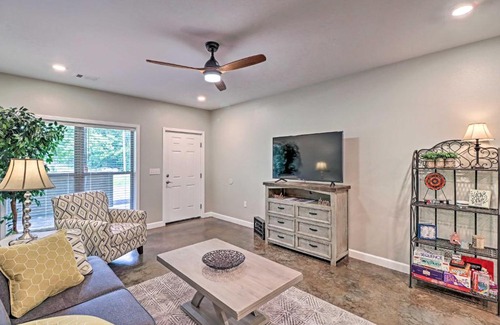 Bull Shoals Apartment | Dtwn Bull Shoals Condo 1 Mi to Lake Access!