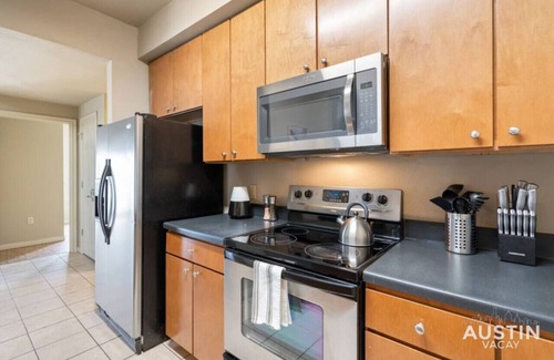 Pemberton Heights Apartment | Dual Apts in Downtown Austin | Perfect for Groups