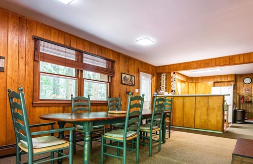 Laporte Cottage | Dual deck overlooking the lake at "Serenity" cottage in Lake Mokoma