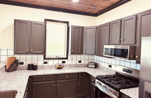 Tuckasegee Cabin | Dual Peaks Gem $1M Sharp Views/HOT TUB & WiFi