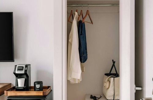 Tribeca Apartment | Duane Street Hotel Tribeca, Sonder by Marriott Bonvoy