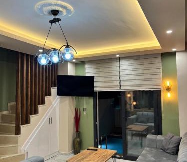 Kargıpınarı Villa | Dubleks Özel Havuzlu Lüks Villa