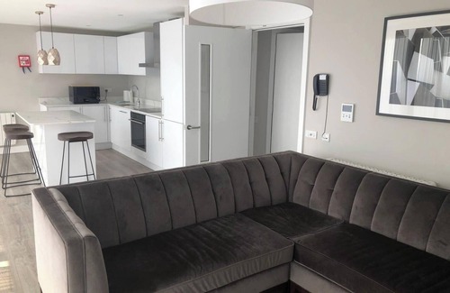 Santry Apartment | Dublin Airport 2 Bedroom Serviced Apartment