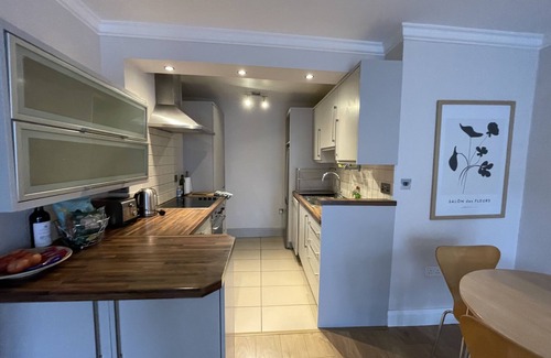 City Centre Dublin Apartment | Dublin City Cultural Quarter Convenience for Work & Travel