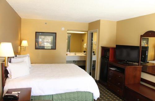 Dublin Hotel | Dublin Inn and Suites