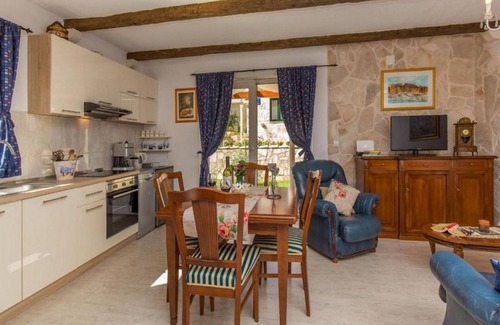 Mocici House | Dubrovnik Chalets - Four Bedroom Holiday Home with Swimming Pool