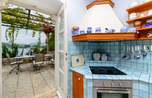 Mlini Villa | Dubrovnik's exclusive 16th century seaside villa with swimming pool