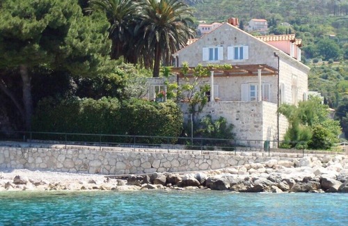 Mlini Villa | Dubrovnik's exclusive 16th century seaside villa with swimming pool