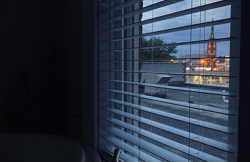 Dubuque House | Dubuque Luxury Rental Suite 107 Farmers Market