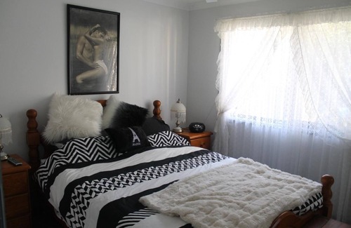 Raymond Terrace Bed & Breakfast | Ducati's Bed and Breakfast