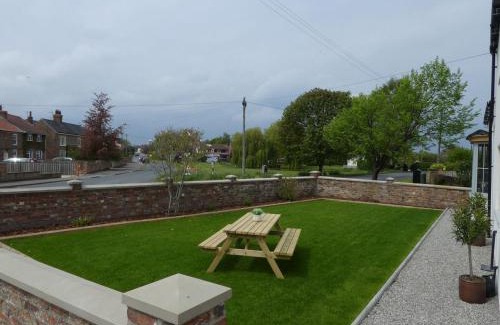 Tholthorpe House | Duck Cottage