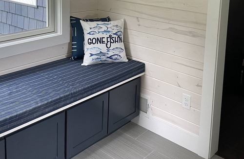 Whitehall House | Duck Lake Getaway