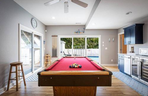 Sea Acres House | Duck Location Volleyball Pool Game Room & More