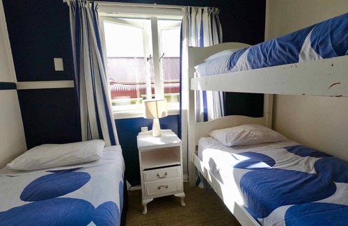 New Plymouth House | Ducks & Drakes Boutique Motel & Backpackers