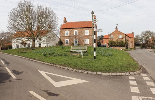 Whixley Cottage | Duckstone Cottage