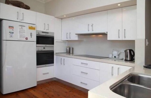 Woy Woy Bay House | Ducky House Waterfront with Private Jetty