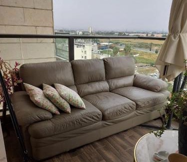 Yehud Apartment | Dudger home