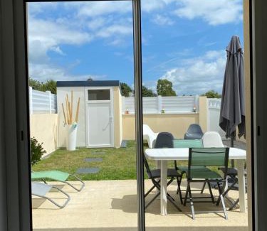 Damgan Apartment | DUDUCHE Family