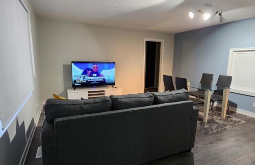 York Apartment | Dufferin home