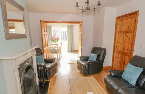 Rathmadder Cottage | DUFFY'S COTTAGE, pet friendly in Gorteen, County Sligo