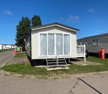 Great Yarmouth Resort | Duffy's Den - Parkdean California Cliffs - Fulmar 45