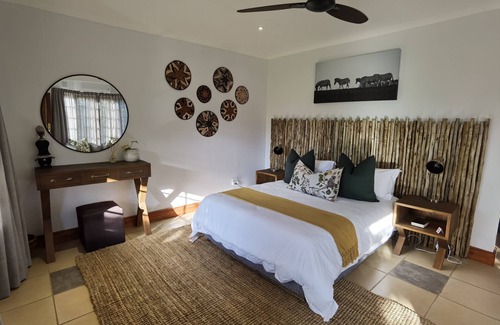 Hluhluwe Cabin | Duiker Game Lodge