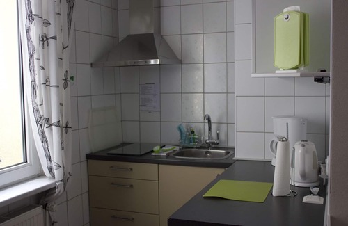 Mittelmeiderich Apartment | Duisburg -Tor to Niederrhein and Ruhrgebiet-