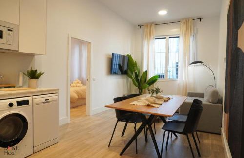 Almenara Apartment | Duke 5torres Apartments