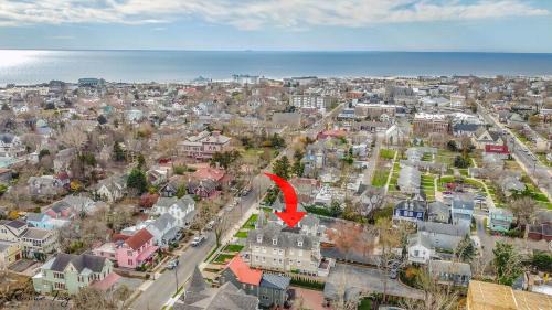 Cape May House | Duke Of Windsor