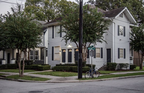 Neartown Apartment | Duke's Montrose Manor 02! Downtown, Medical Center ⭐️⭐️⭐️⭐️⭐️