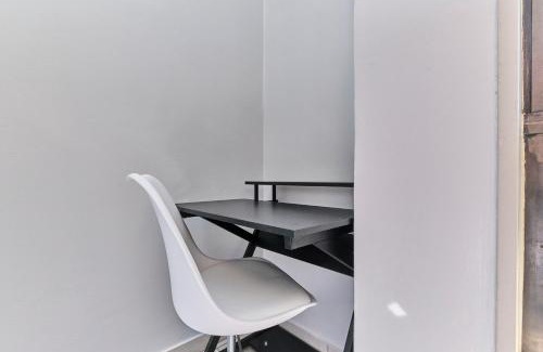 Greater Johannesburg Metropolitan Area Apartment | Duke Suite