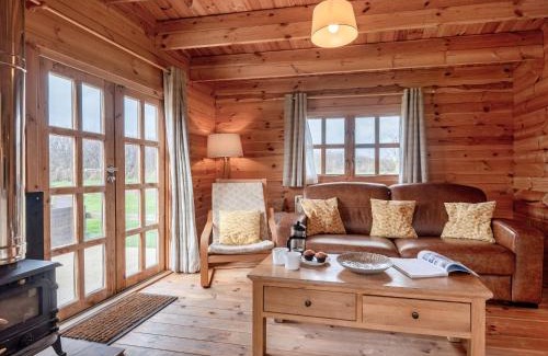 Kneesall House | Dukes Wood - Ukc2193