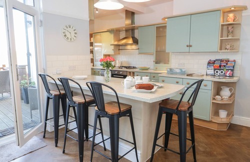 Llandudno Junction Cottage | DULAS, pet friendly, character holiday cottage in Llandudno Junction
