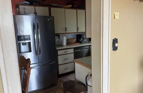 Duluth House | Duluth minnesota 5 Bedrooms 8 beds near UMD and north shore sleeps 6