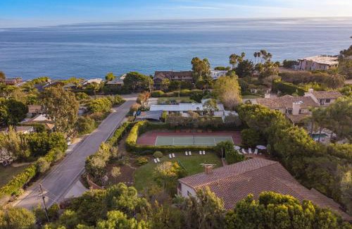 Central Malibu Villa | Dume Point by AvantStay Tennis Pool in Malibu