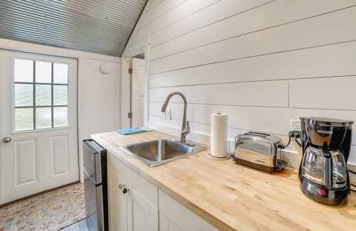Allegan Apartment | Dumont Lake Studio: Boat, Fish & Unwind!