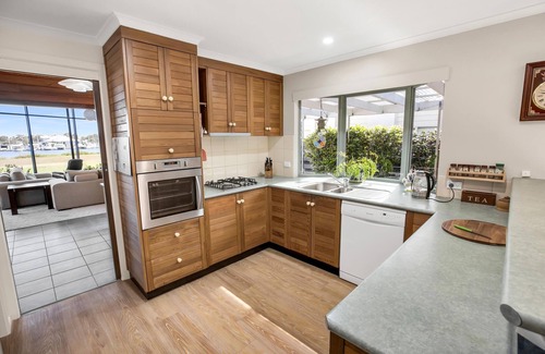 Paynesville House | Dun Ri - Premium water views in Paynesville looking across McMillans Strait