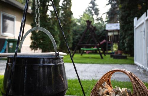 Szentendrei House | Dunakanyar, Szentendrei sziget Szamóca Vendégház Horány télen nyáron