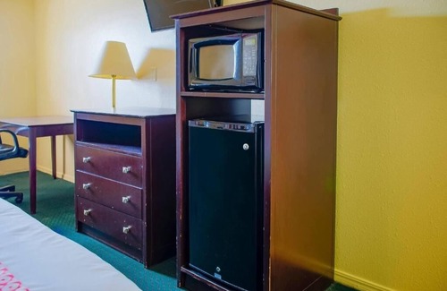 Duncan Hotel | Duncan Room With Parking Near Trails And Easy Dining Access