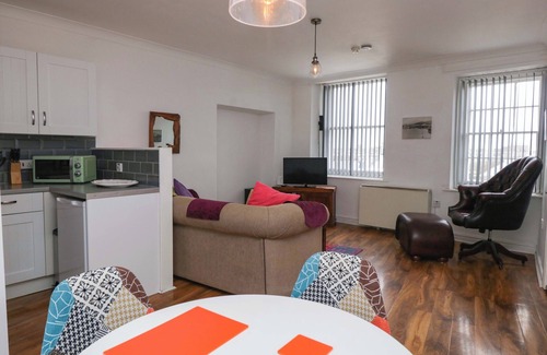 Whitehaven Cottage | DUNCAN SQUARE, pet friendly, country holiday cottage in Whitehaven