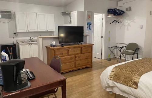 Dundurn Hotel | Dundurn Motel