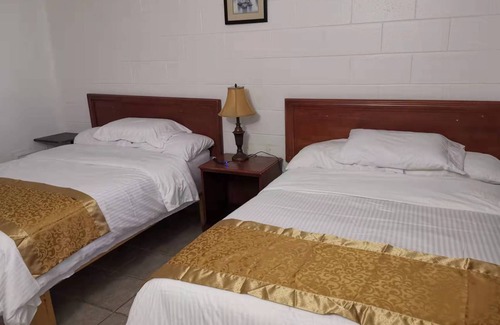 Dundurn Hotel | Dundurn Motel