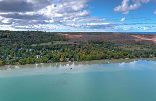 Empire Hotel | Dune Climb Inn