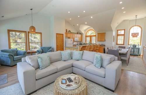 Southern Shores House | Dune Dreams - 🏖️Fabulous 7 BR Home with Private Pool 🏖️