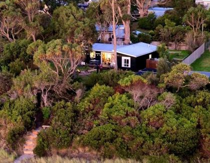 White Beach House | Dune Shack - On The Beach, 10 minutes from Port Arthur