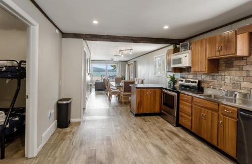 Mears House | Dunes Edge- Private Silver Lake Home