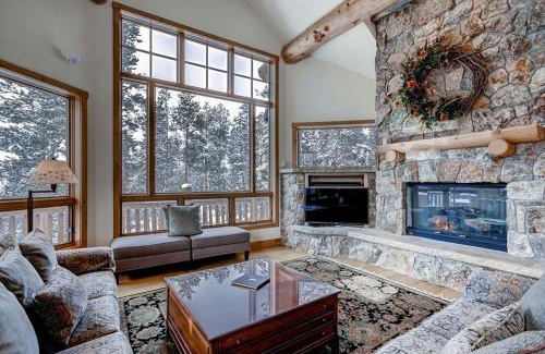 Baldy Mountain House | Dunkin Hill Lodge Holiday home
