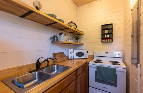 McArthur Apartment | Dunkle Schoolhouse